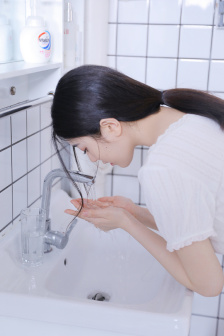 肥硕丰满老熟妇的大屁股
